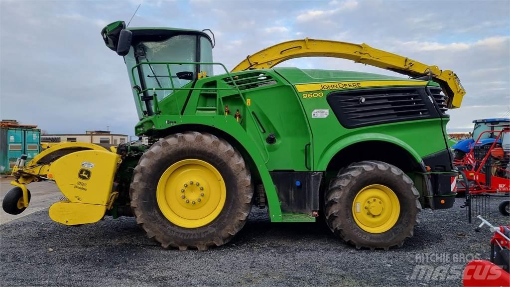 John Deere 9600 Zāles smalcinātāji