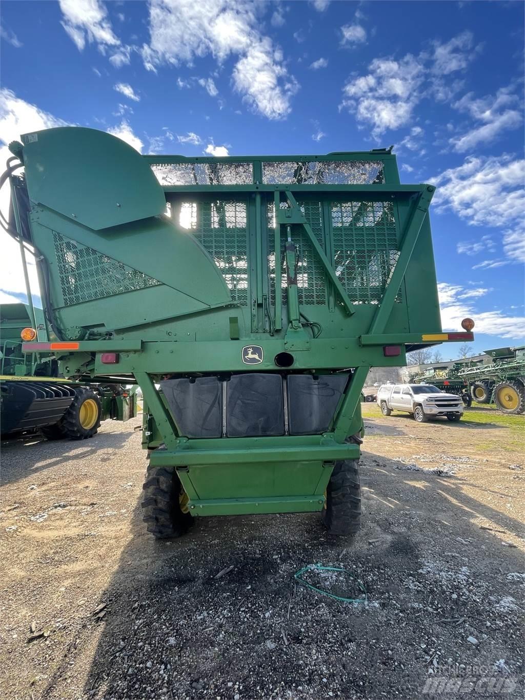 John Deere 9986 Cita ražas novākšanas tehnika
