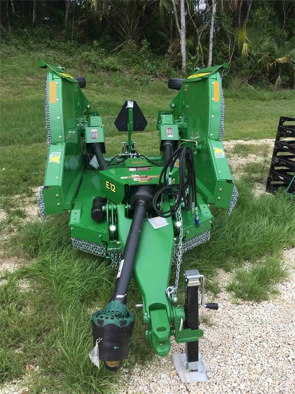 John Deere FC12E Ķīpu smalcinātāji, griezēji un attinēji