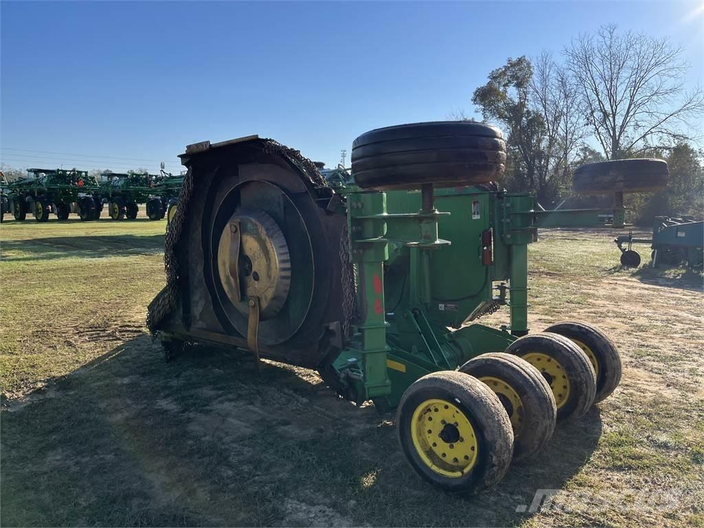 John Deere R15 Ķīpu smalcinātāji, griezēji un attinēji