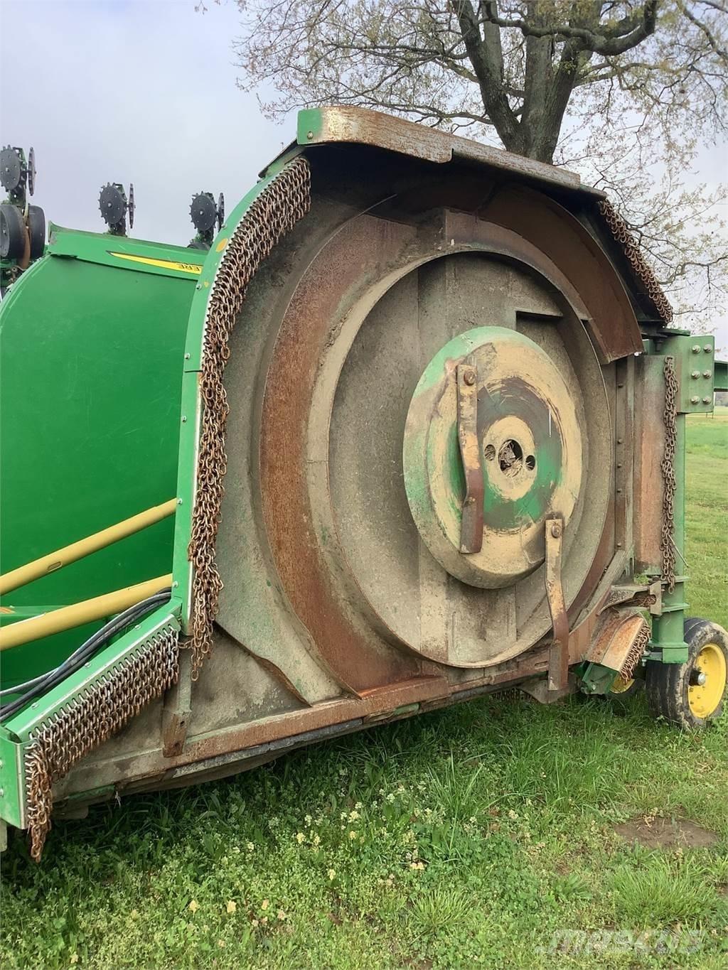 John Deere R20 Ķīpu smalcinātāji, griezēji un attinēji