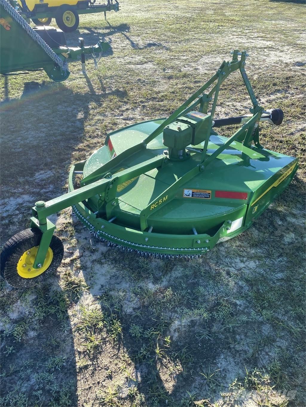 John Deere RC5M Ķīpu smalcinātāji, griezēji un attinēji