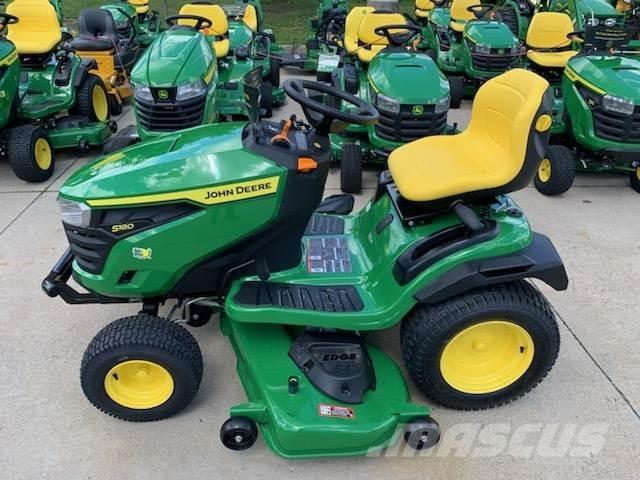 John Deere S180 Kompaktie traktori