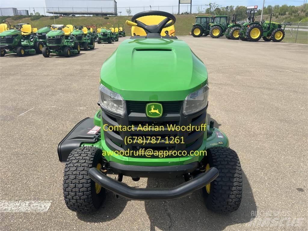 John Deere S220 Mauriņa traktors
