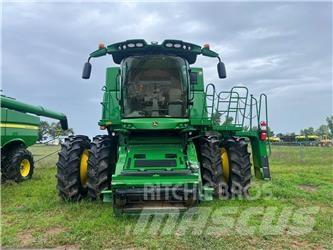 John Deere S780 Ražas novākšanas kombaini