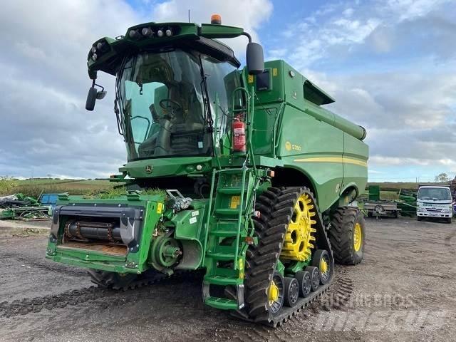 John Deere S780 Ražas novākšanas kombaini