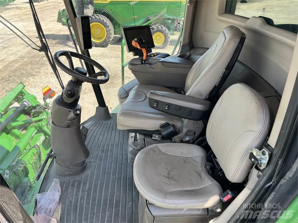 John Deere S790 Ražas novākšanas kombaini