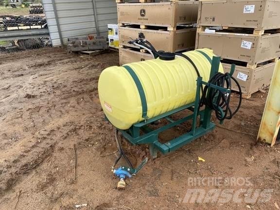 John Deere VN Piekabināmie smidzinātāji(miglotāji)
