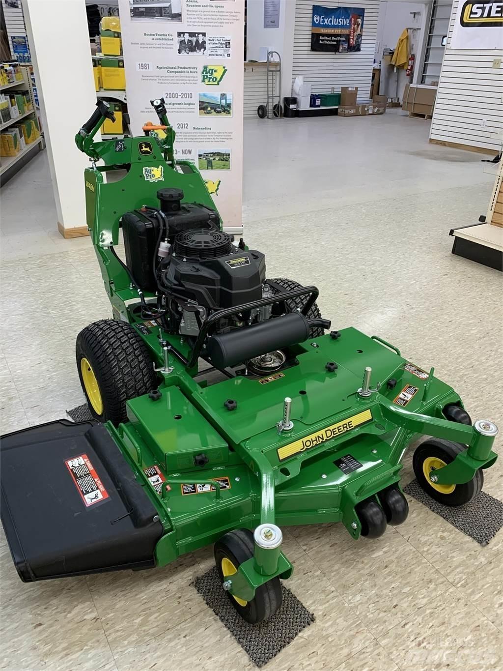 John Deere W48M Stumjamās pļaujmašīnas