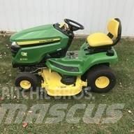 John Deere X330 Kompaktie traktori