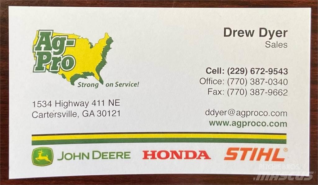 John Deere X330 Kompaktie traktori