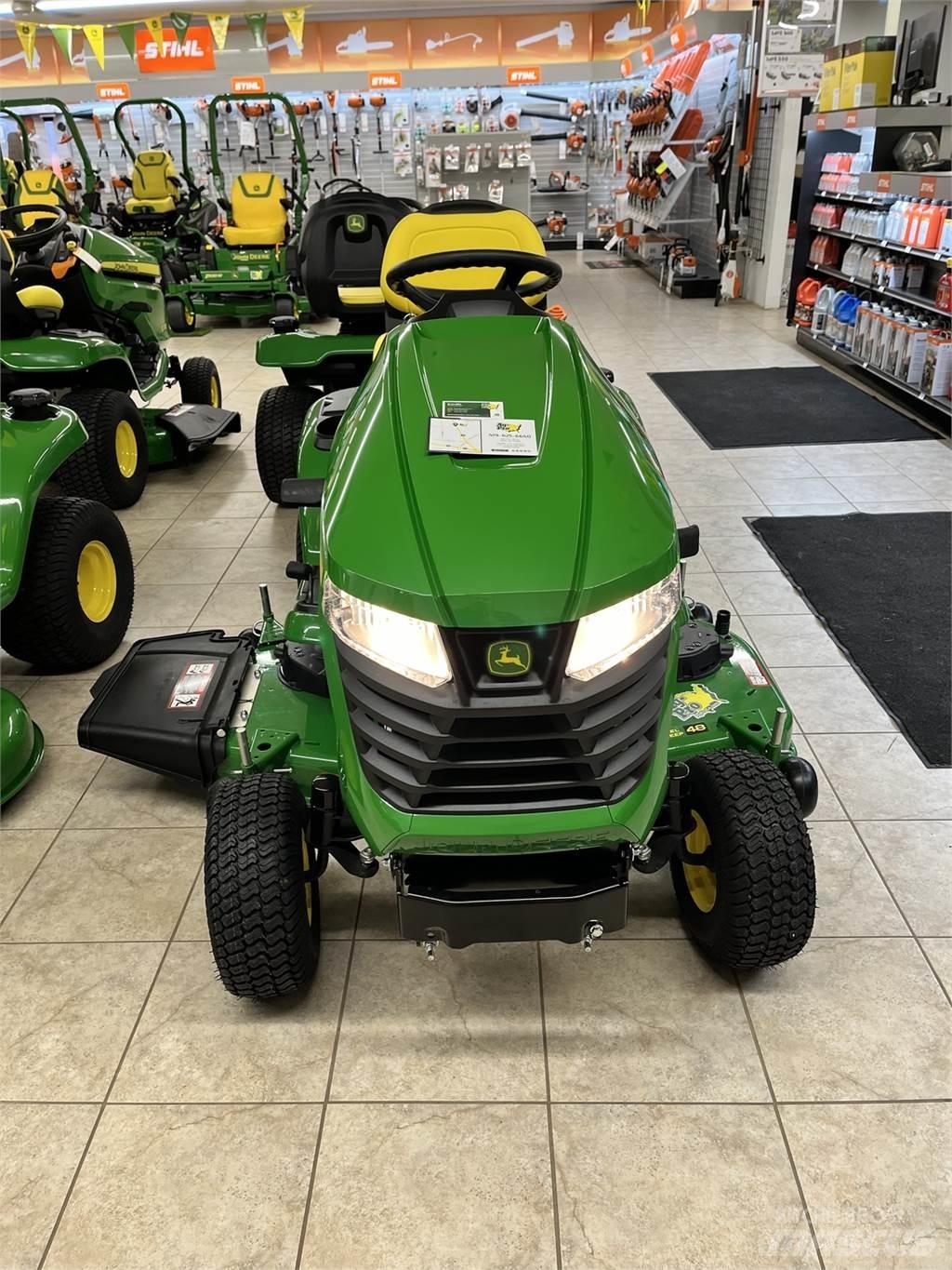 John Deere X350 Kompaktie traktori