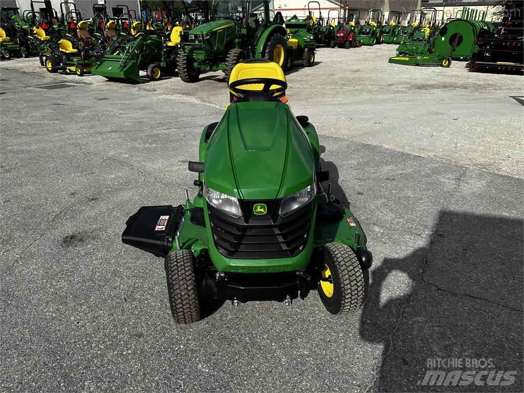 John Deere X350 Kompaktie traktori