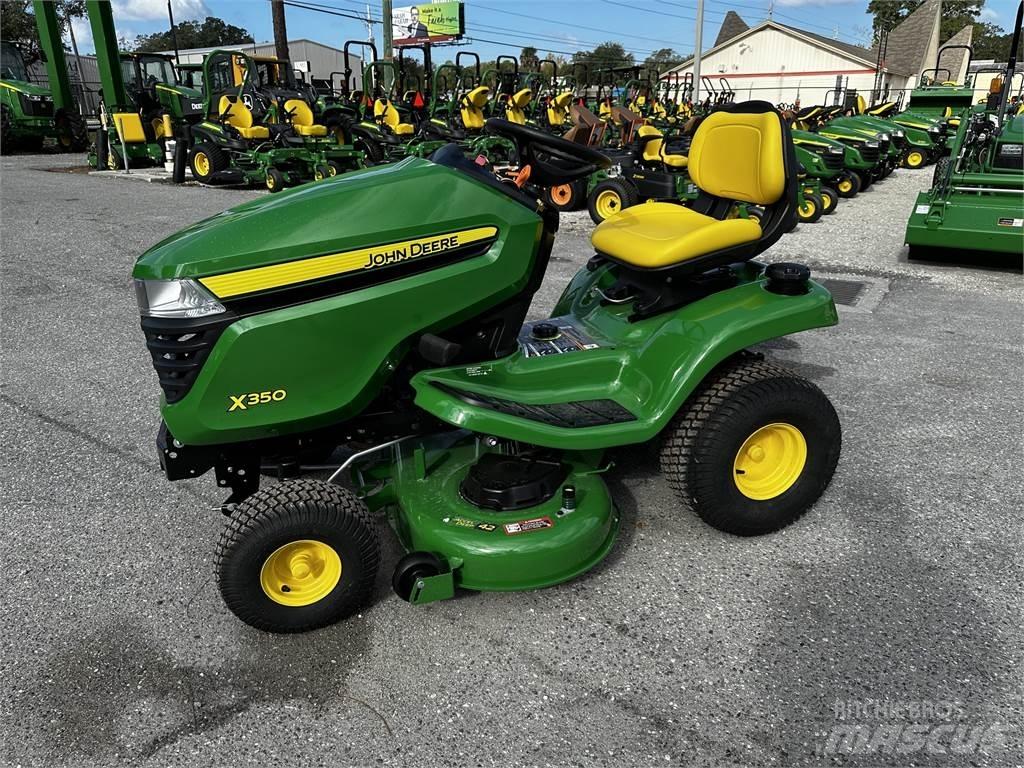 John Deere X350 Kompaktie traktori