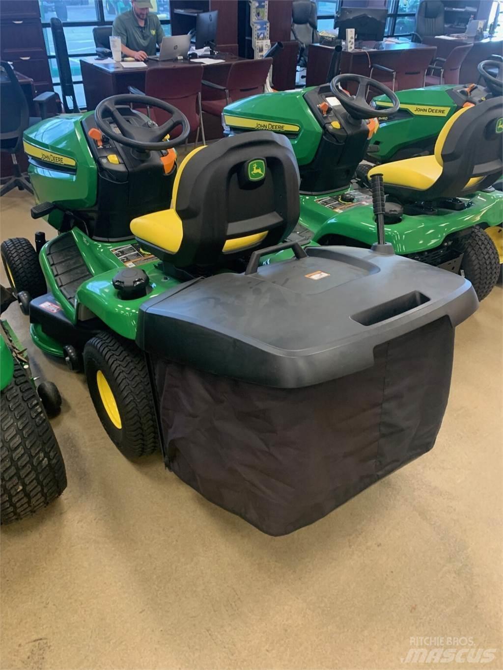 John Deere X350 Kompaktie traktori