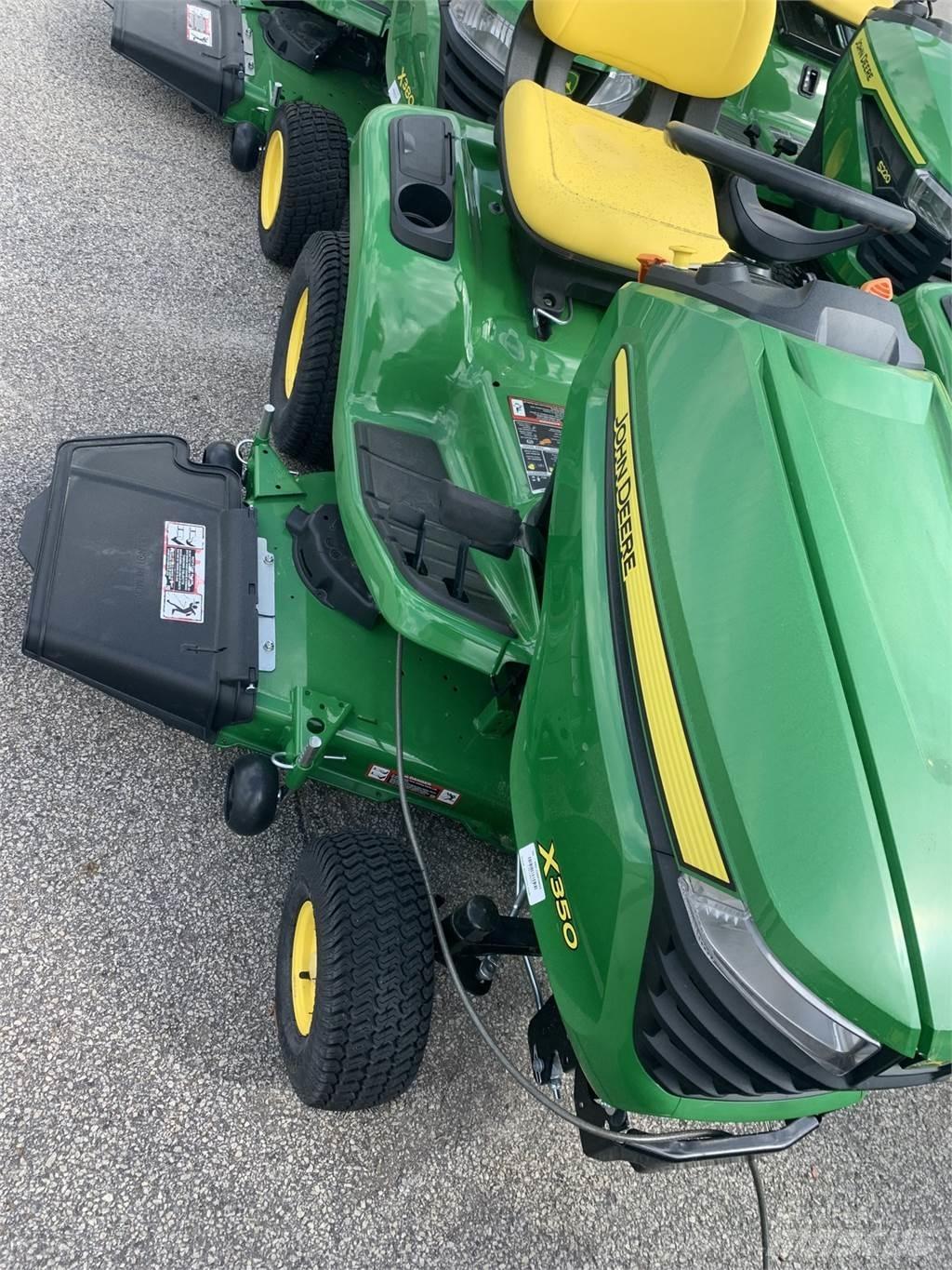 John Deere X350 Kompaktie traktori