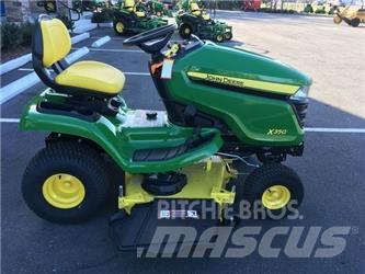 John Deere X350 Kompaktie traktori