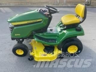 John Deere X350 Kompaktie traktori