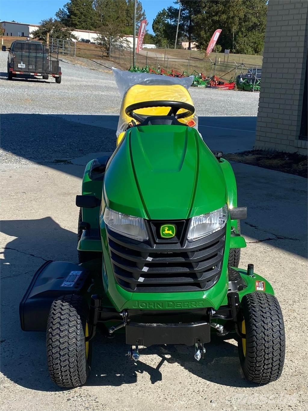 John Deere X350 Kompaktie traktori