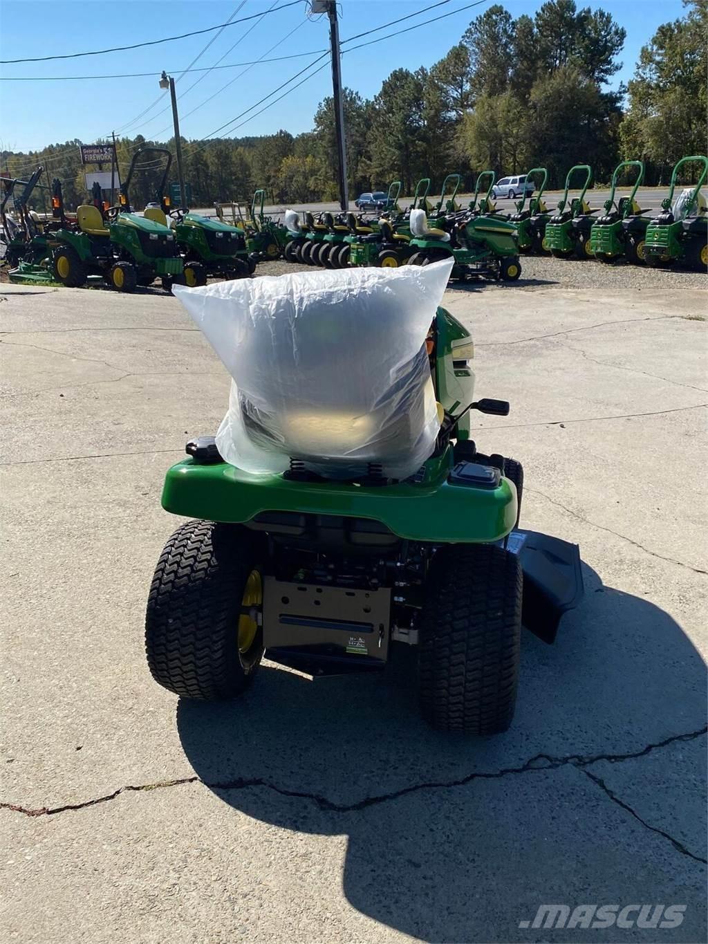 John Deere X350 Kompaktie traktori