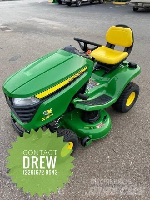 John Deere X350 Kompaktie traktori
