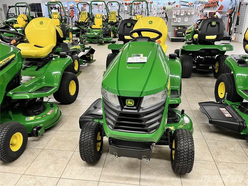 John Deere X370 Kompaktie traktori
