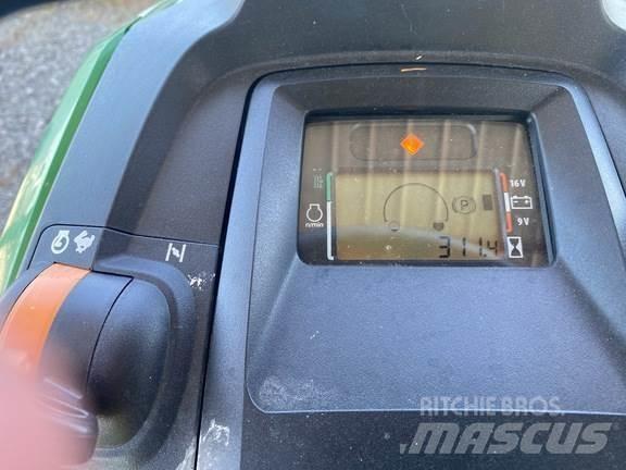 John Deere X380 Kompaktie traktori