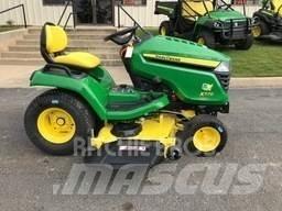 John Deere X570 Kompaktie traktori