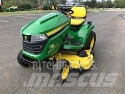 John Deere X570 Kompaktie traktori