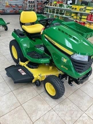 John Deere X570 Kompaktie traktori