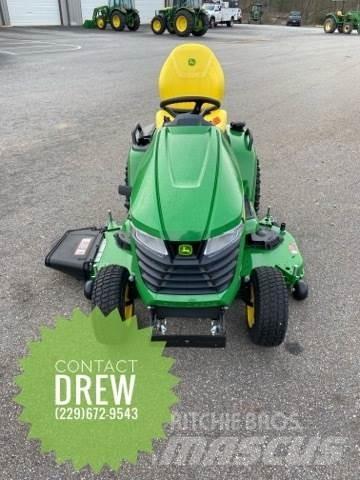John Deere X580 Kompaktie traktori