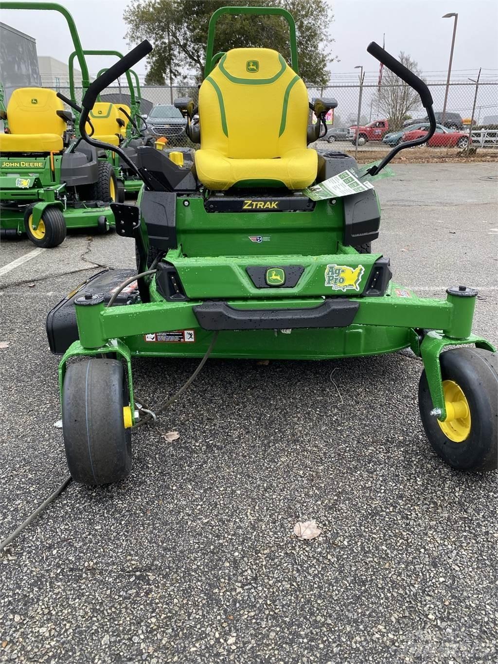 John Deere Z320R Nulles pagrieziena zāles pļāvēji