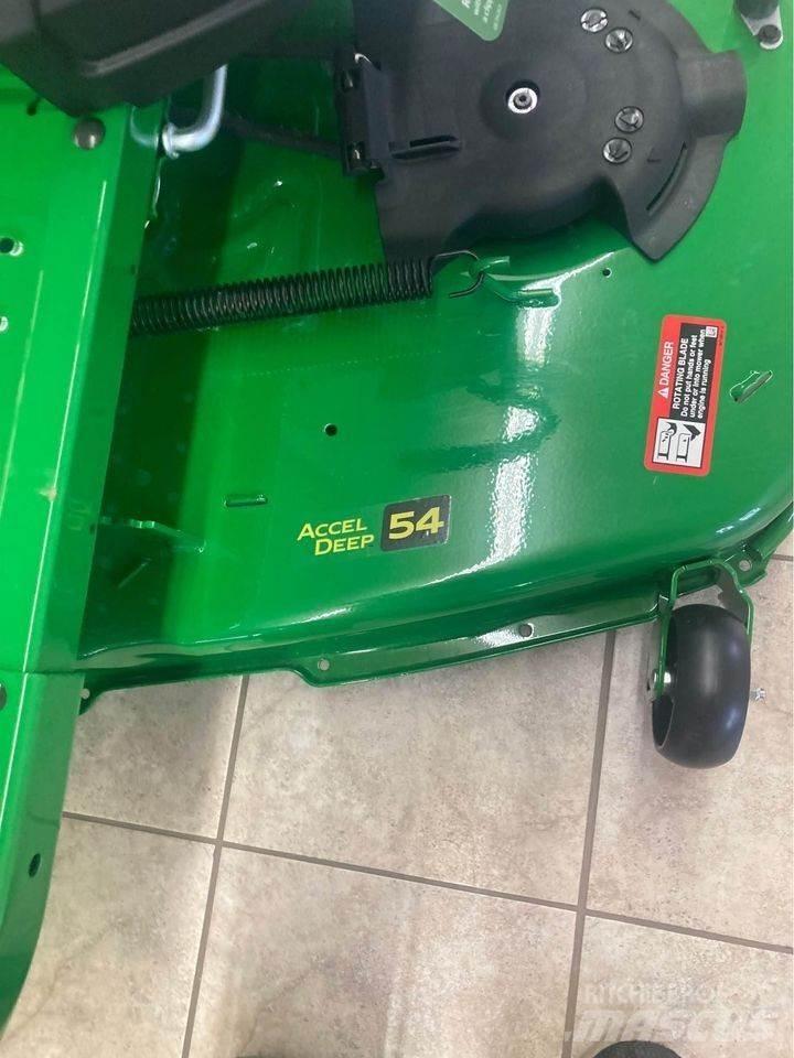 John Deere Z325E Nulles pagrieziena zāles pļāvēji