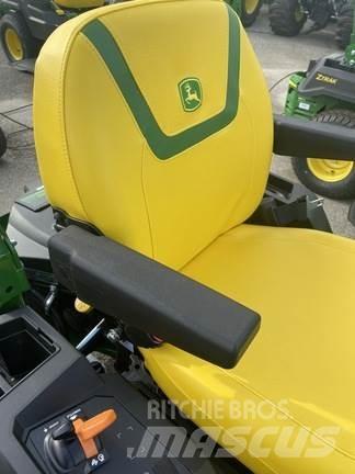 John Deere Z530M Mauriņa traktors
