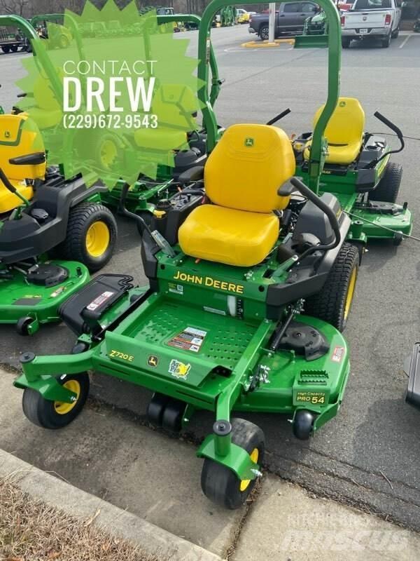John Deere Z720E Nulles pagrieziena zāles pļāvēji