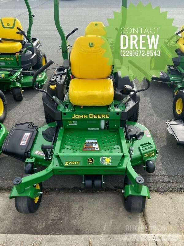 John Deere Z720E Nulles pagrieziena zāles pļāvēji