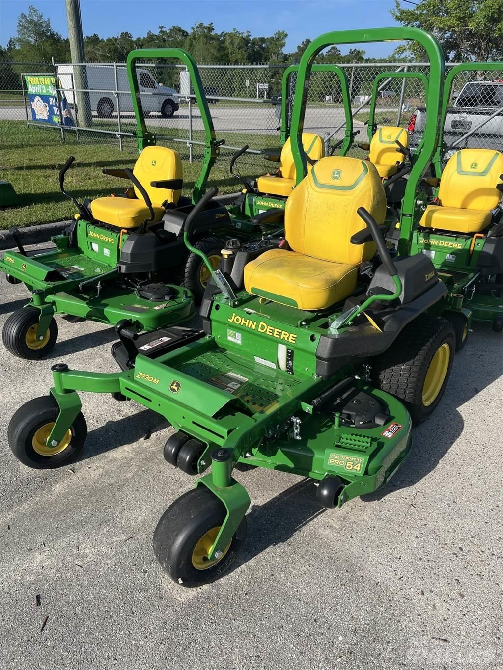 John Deere Z730 Nulles pagrieziena zāles pļāvēji