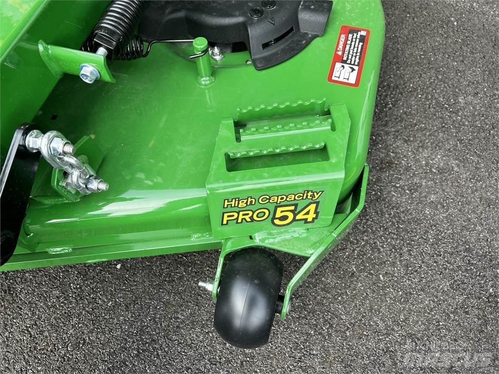 John Deere Z730M Nulles pagrieziena zāles pļāvēji