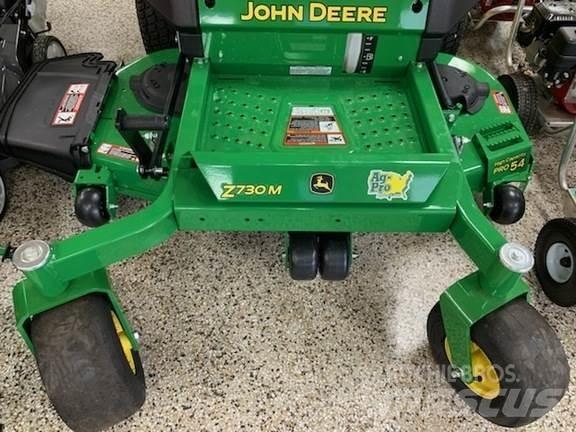 John Deere Z730M Nulles pagrieziena zāles pļāvēji