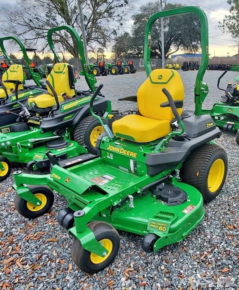 John Deere Z730M Nulles pagrieziena zāles pļāvēji