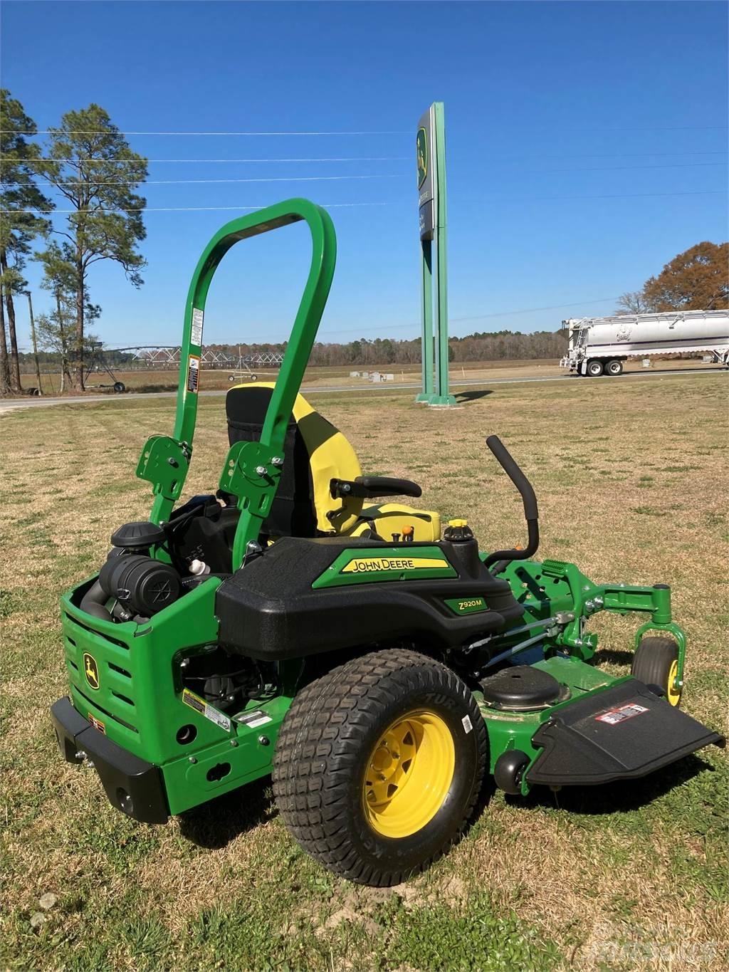 John Deere Z920M Nulles pagrieziena zāles pļāvēji