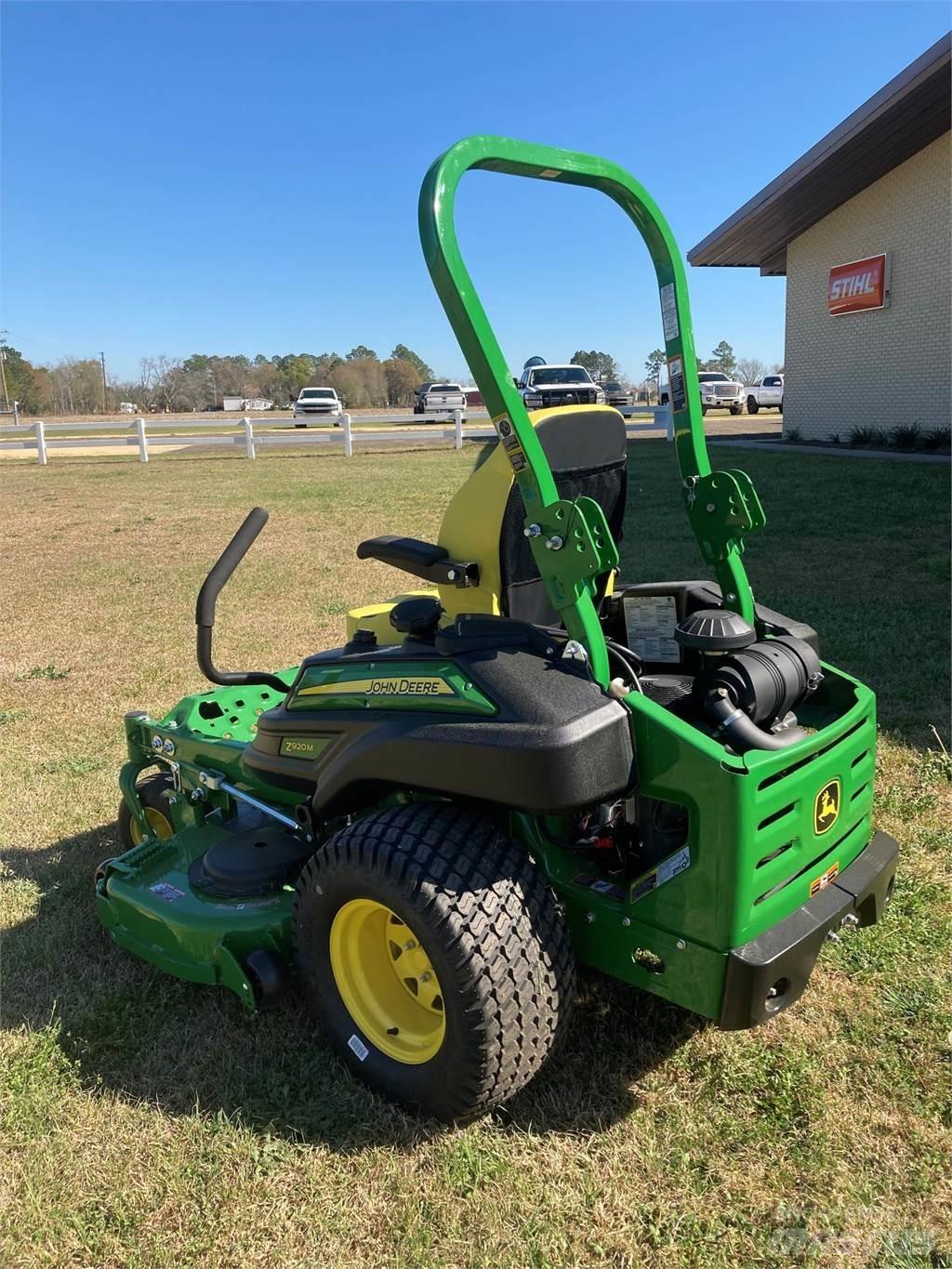 John Deere Z920M Nulles pagrieziena zāles pļāvēji