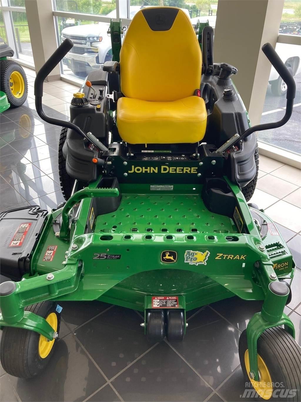 John Deere Z920M Nulles pagrieziena zāles pļāvēji