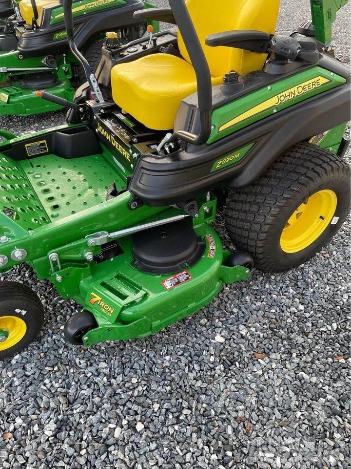 John Deere Z920M Nulles pagrieziena zāles pļāvēji