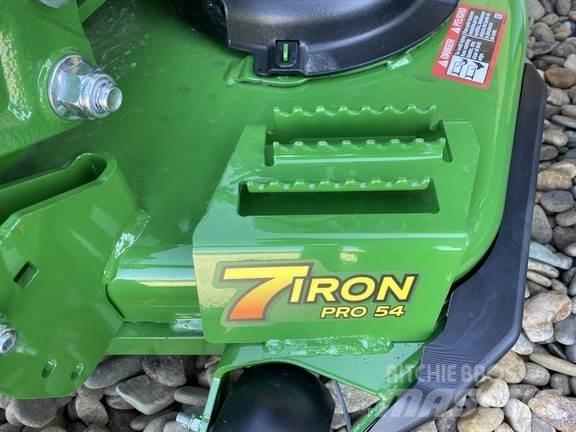 John Deere Z920M Nulles pagrieziena zāles pļāvēji