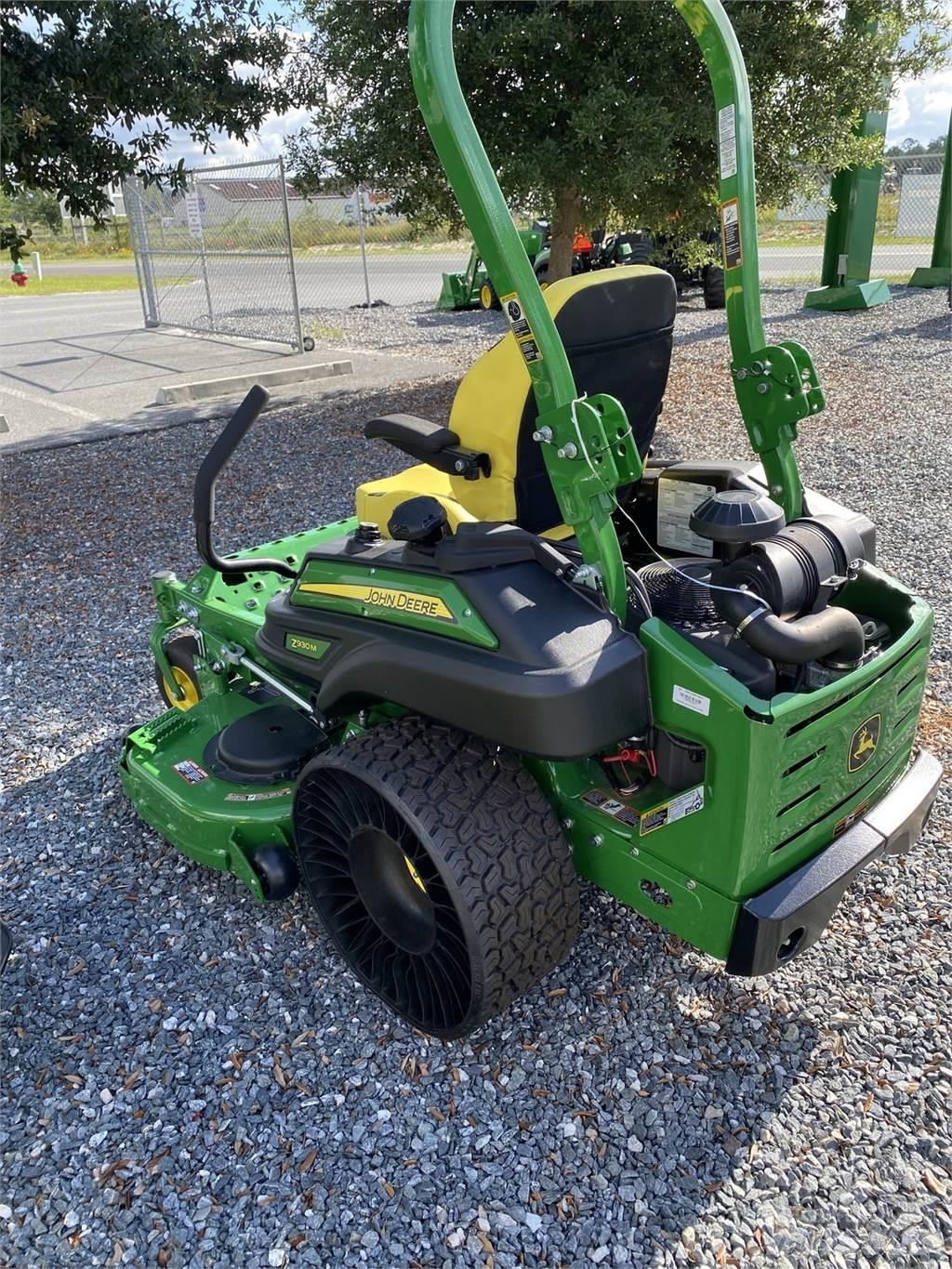 John Deere Z930M Nulles pagrieziena zāles pļāvēji