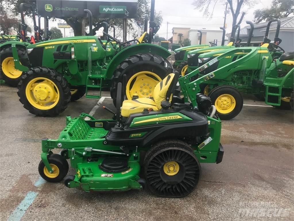 John Deere Z945M Nulles pagrieziena zāles pļāvēji