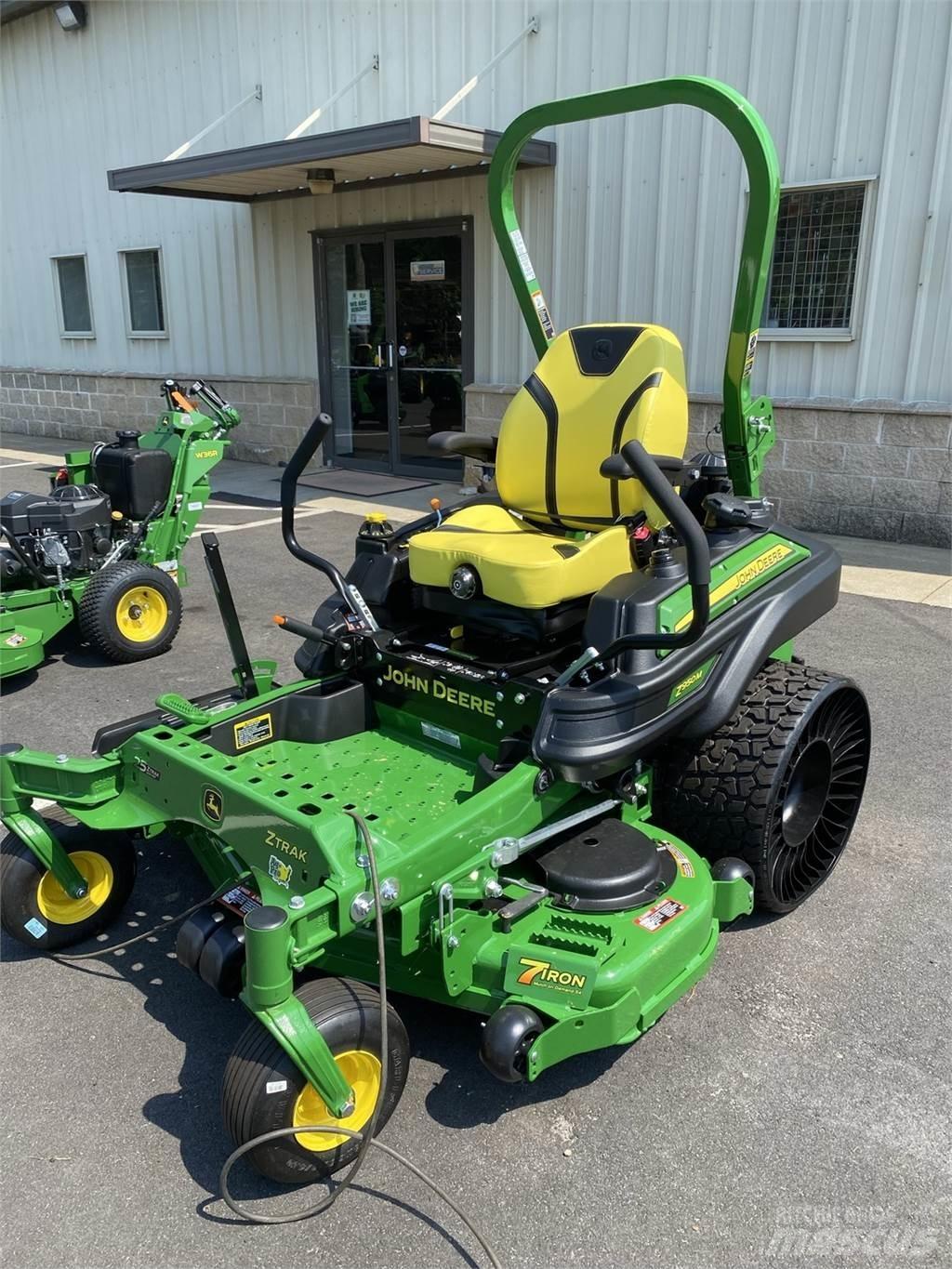 John Deere Z950M Nulles pagrieziena zāles pļāvēji