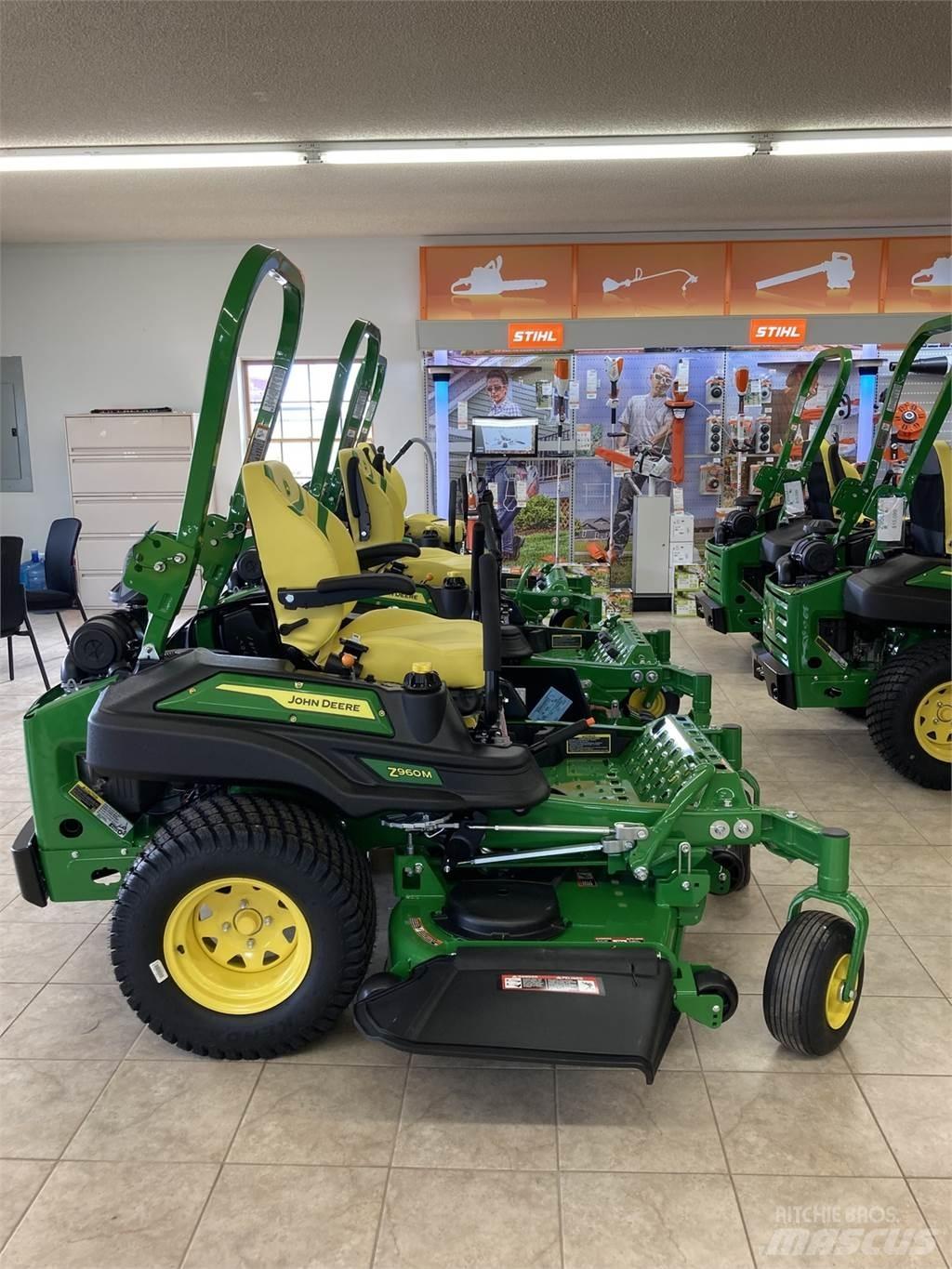 John Deere Z960M Nulles pagrieziena zāles pļāvēji