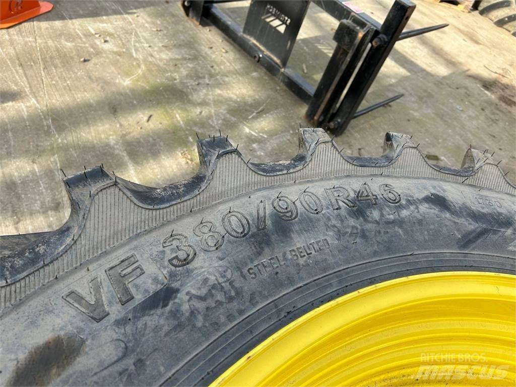  Row Crop Tyres Riepas, riteņi un diski